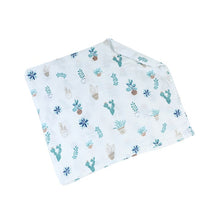 Load image into Gallery viewer, Organic Cotton Gauze Bath Towel Sleeping